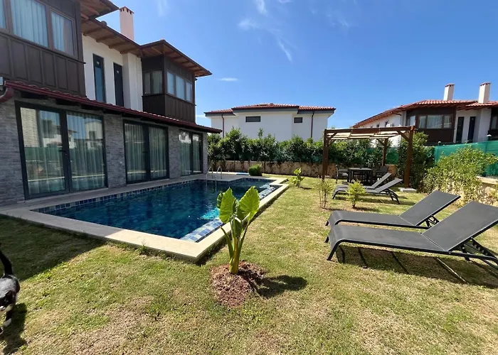 Derya Agullu 3 别墅 *