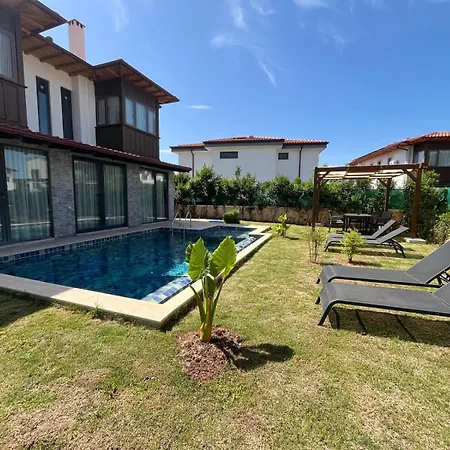 Derya Agullu 3 Villa *